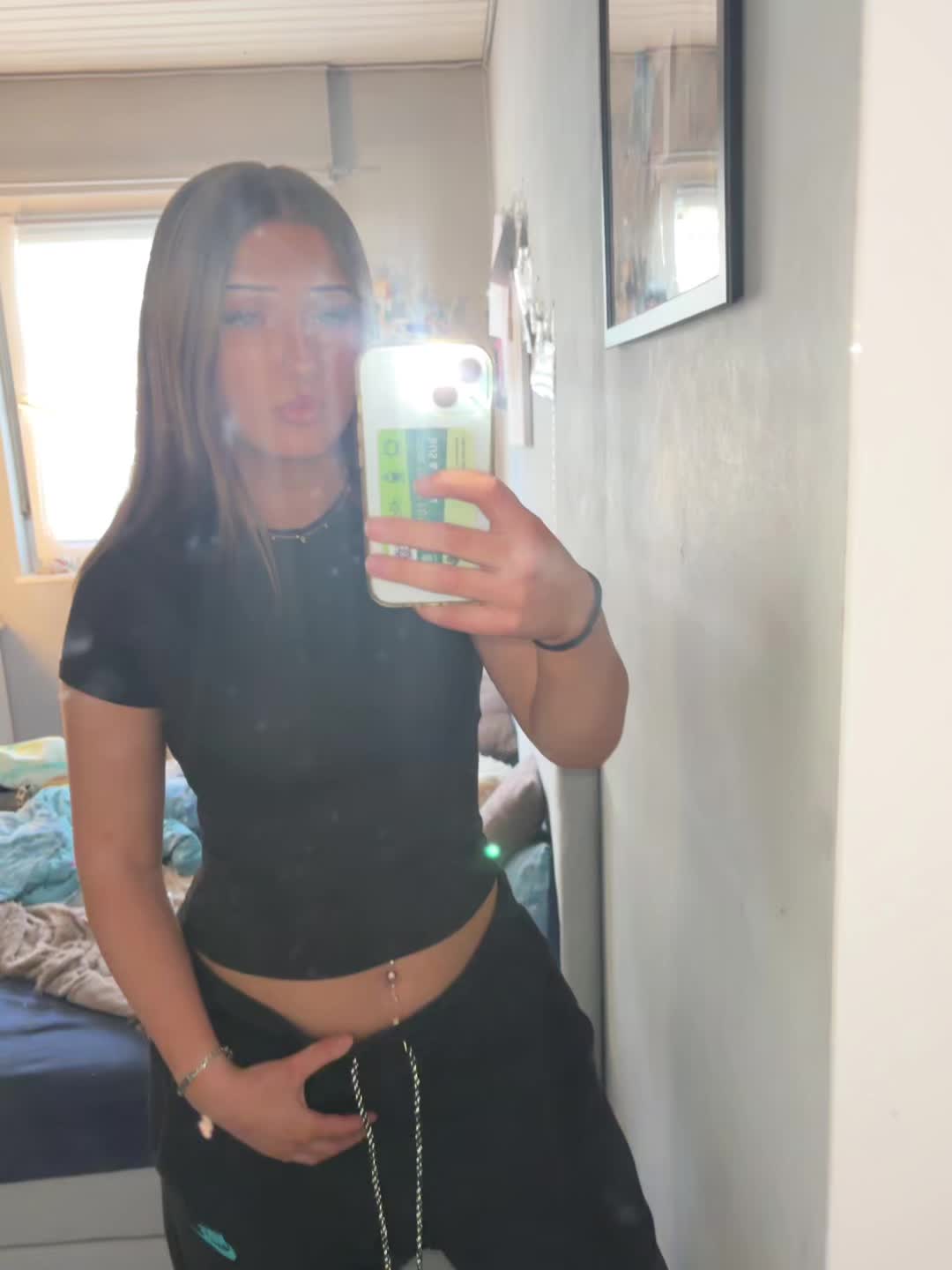 @ℒℯℴ.𝓃𝒾ℯꨄ