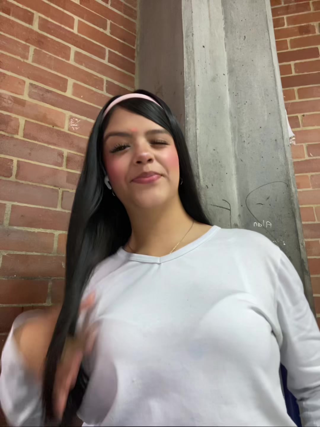 @𝓛𝓐𝓤𝓡𝓐 ᥫ᭡