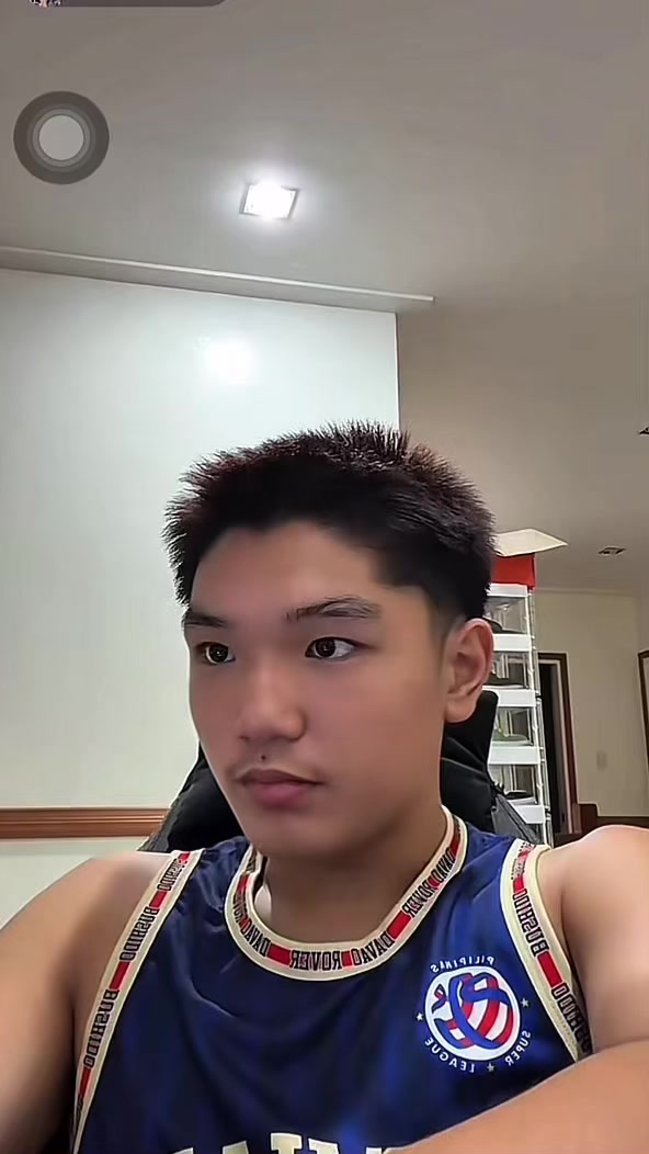 @elysieee