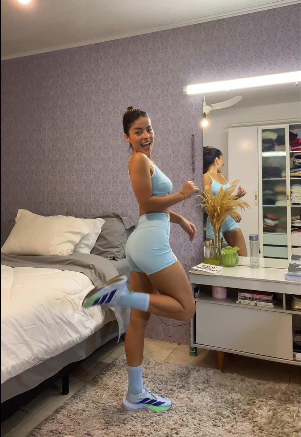 @joannaescobar_