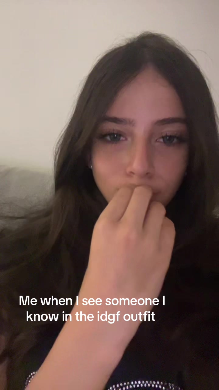@LOLAAA