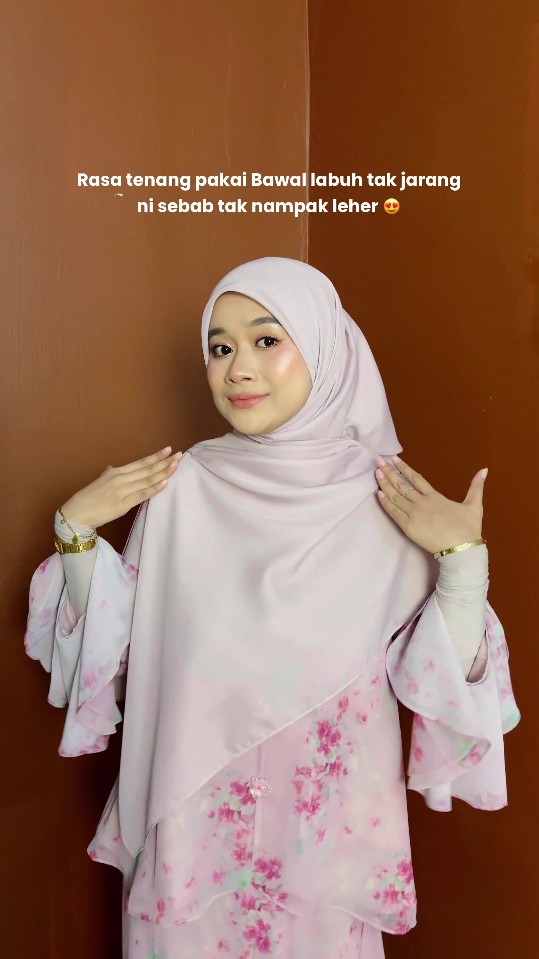 @Iylia Malek