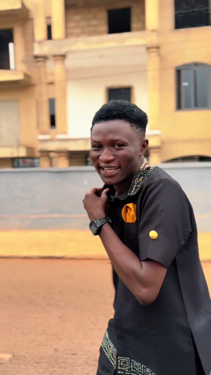 @Eddy Praise10