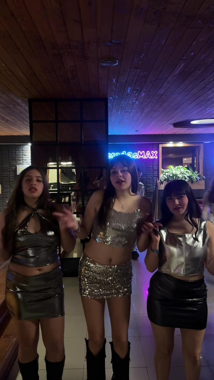 @LA BANDA DEL MONO 🐵