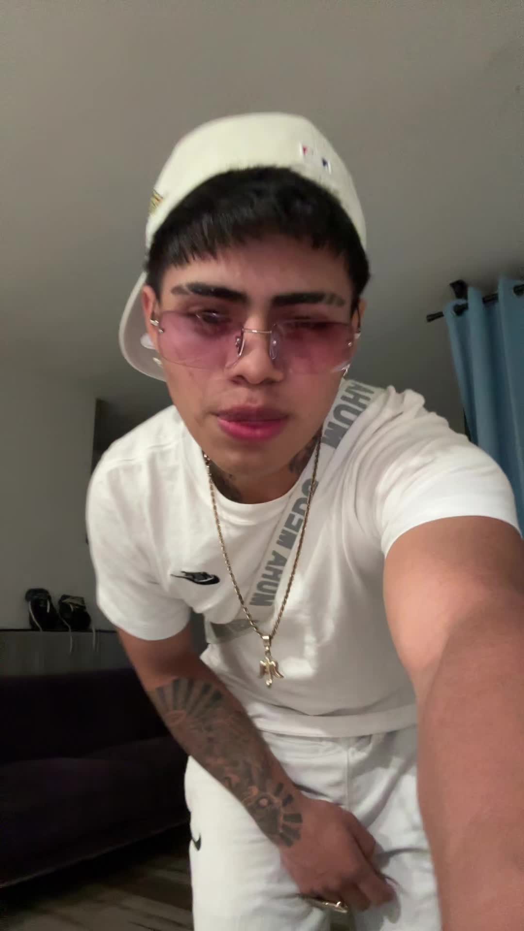@Castro.gt21