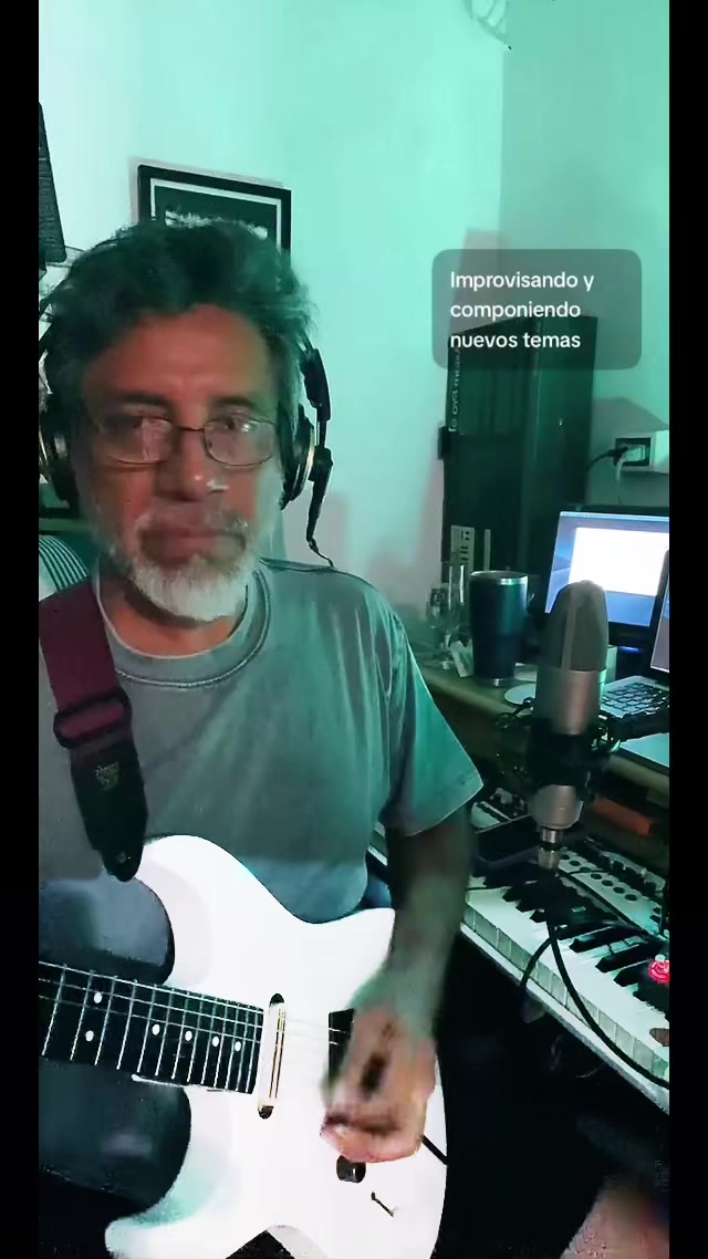 @Rola_Cruz