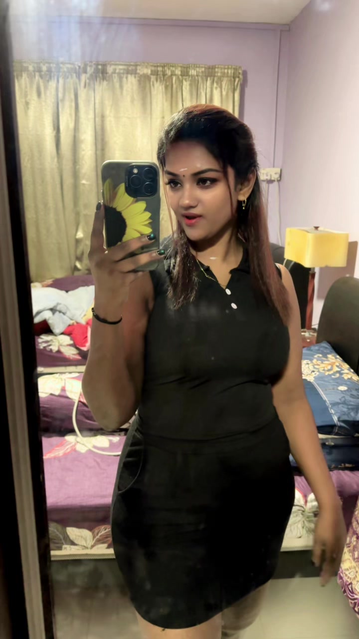@Malini🖤💚✨🌻