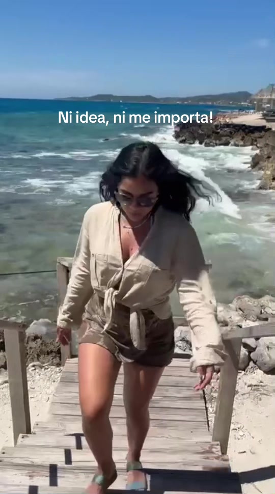 @M A R 🏝️