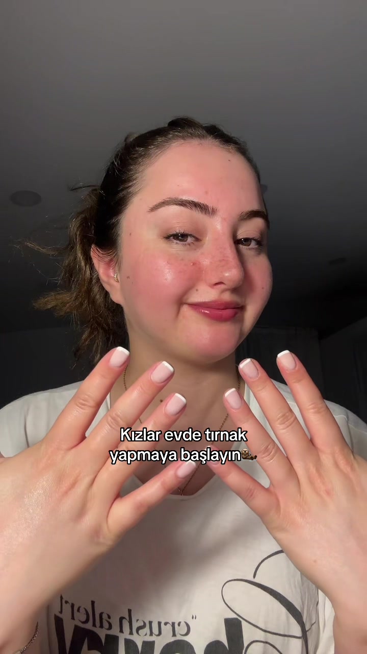 @Aygül