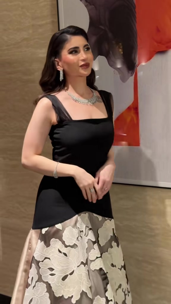 @المصممة الهنوف الخريّف