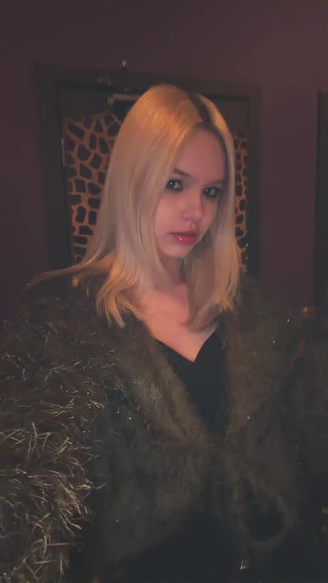 @Мелания