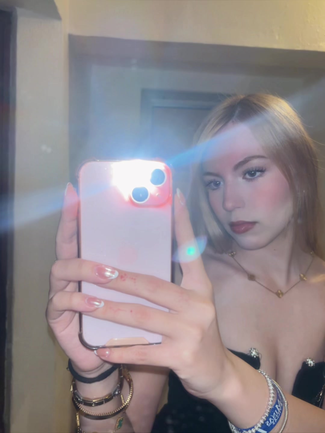 @Andrea Vélez.