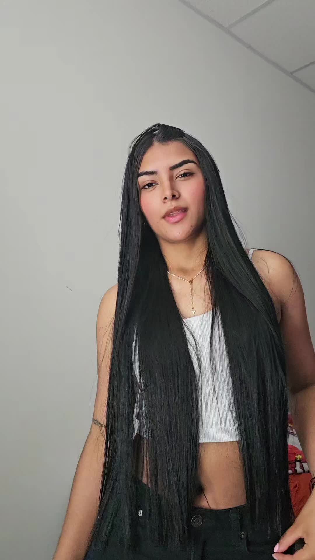 @oficial.yuliana