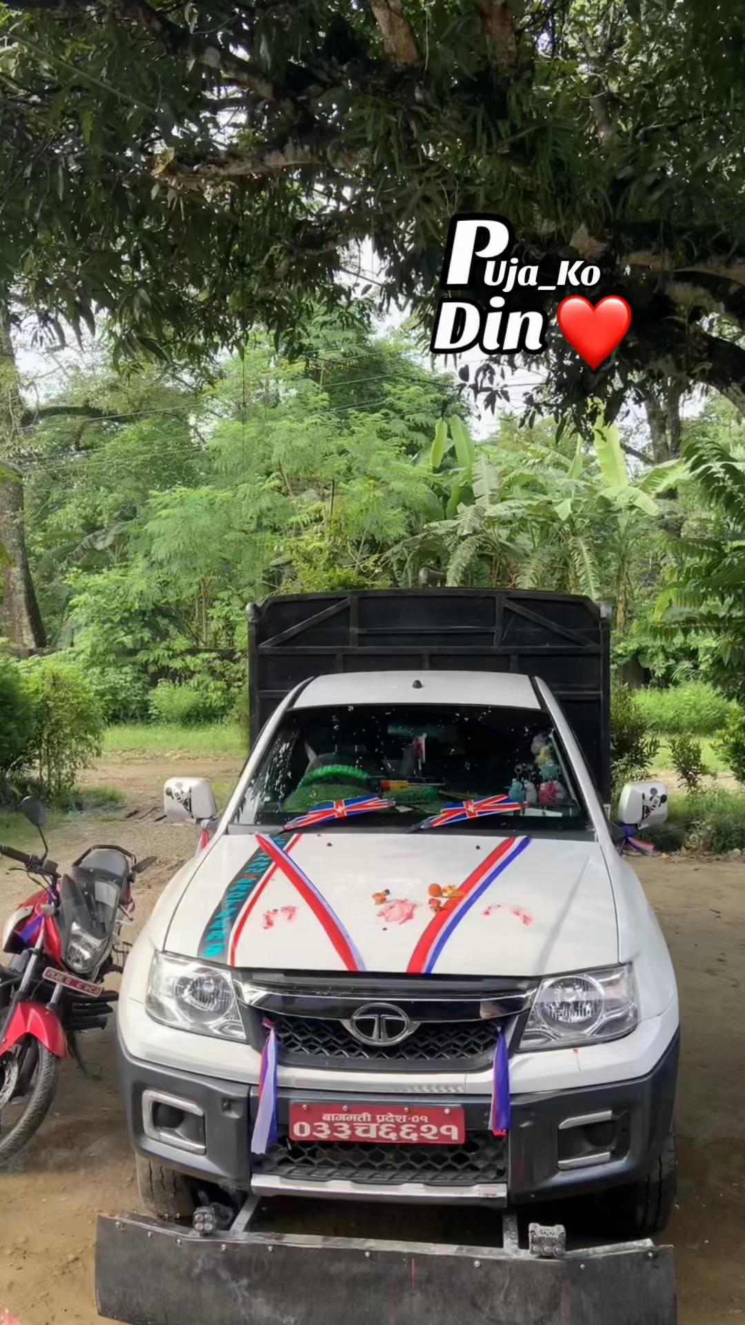 @Ankeet_Tamong...🖤