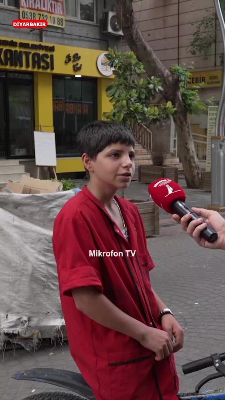 @Mikrofon TV