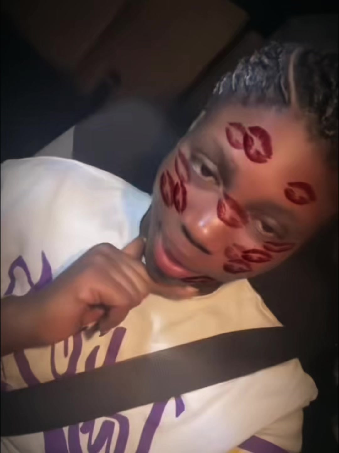 @Cute🥰 devil👿👿