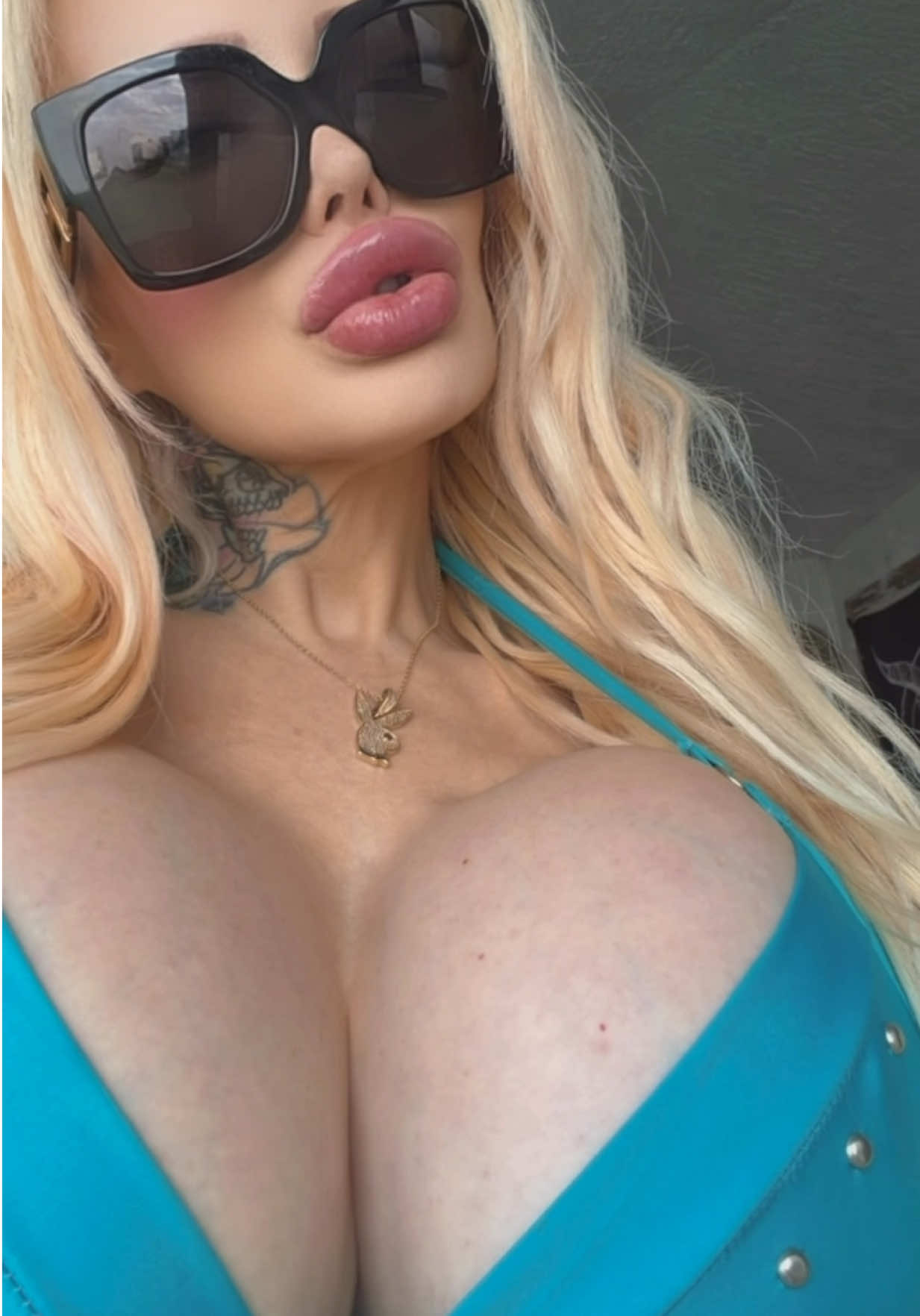 @Sabrina Sabrok