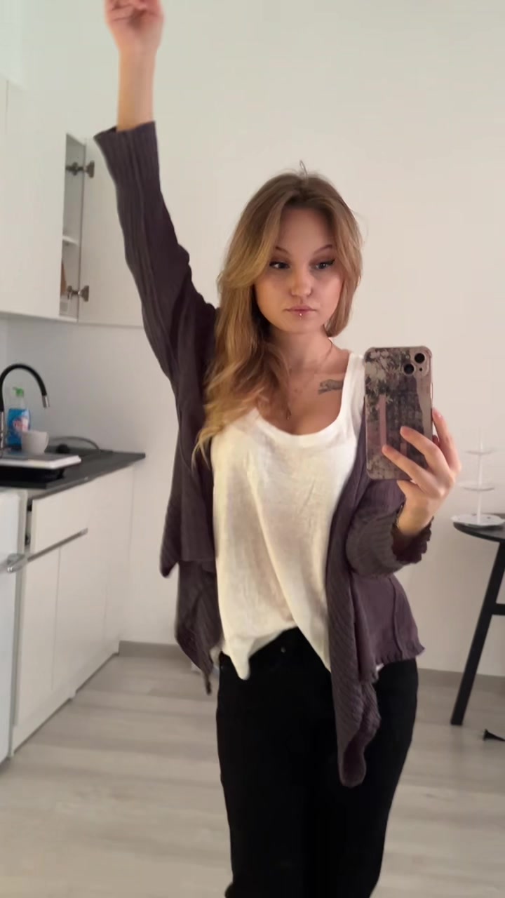 @аришкамилка🤍