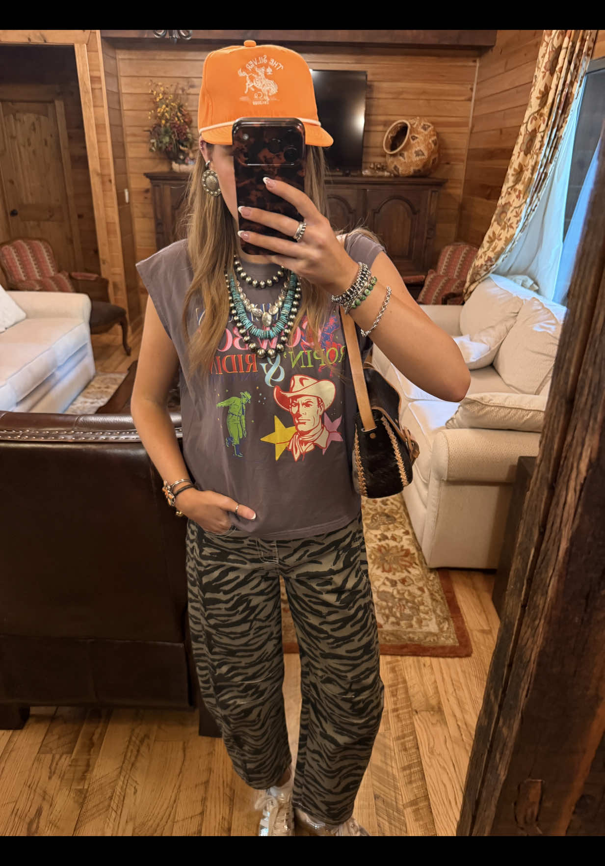 @KT