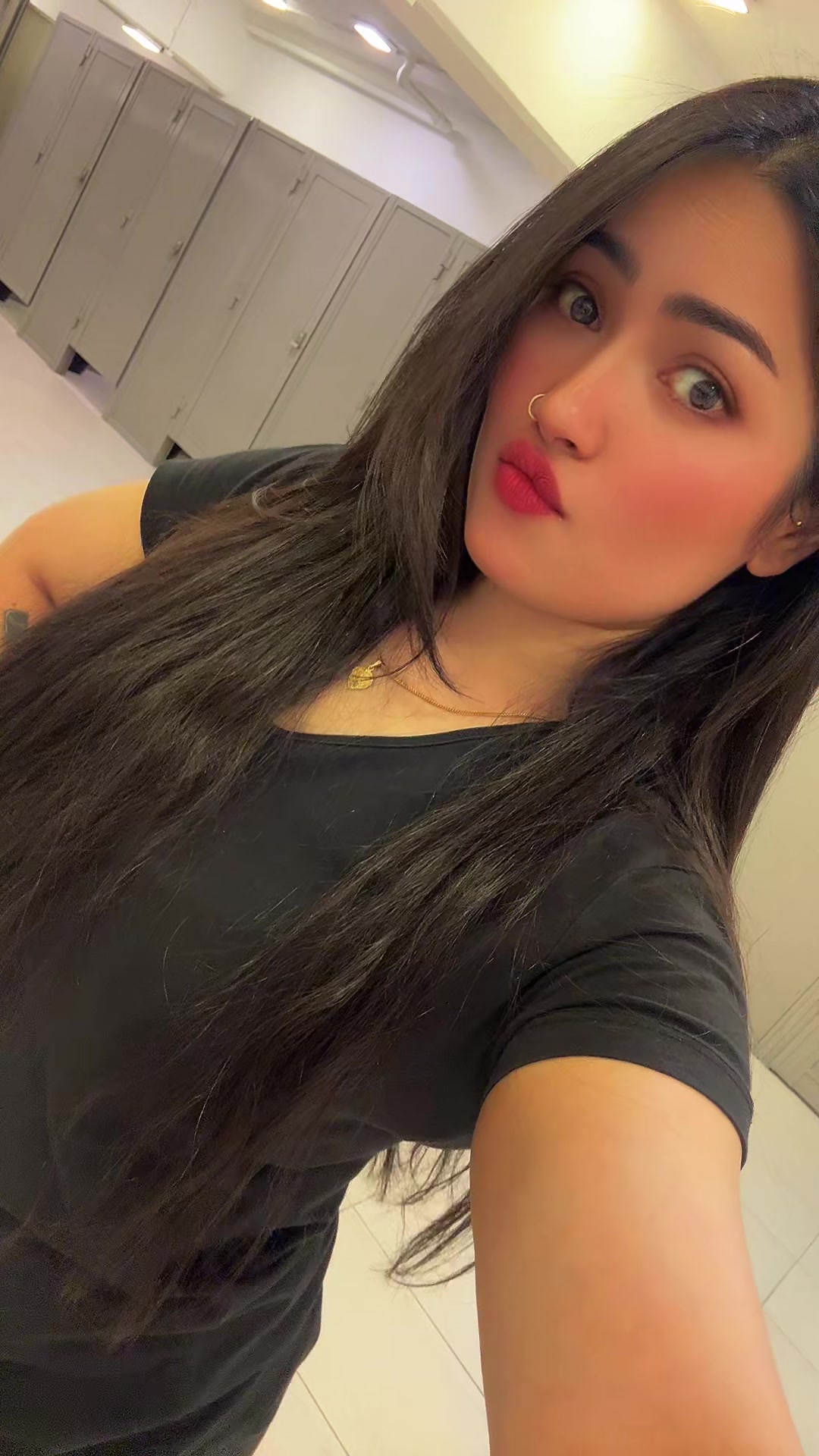 @👑 Zoyel ᥫ᭡ Clara 👑