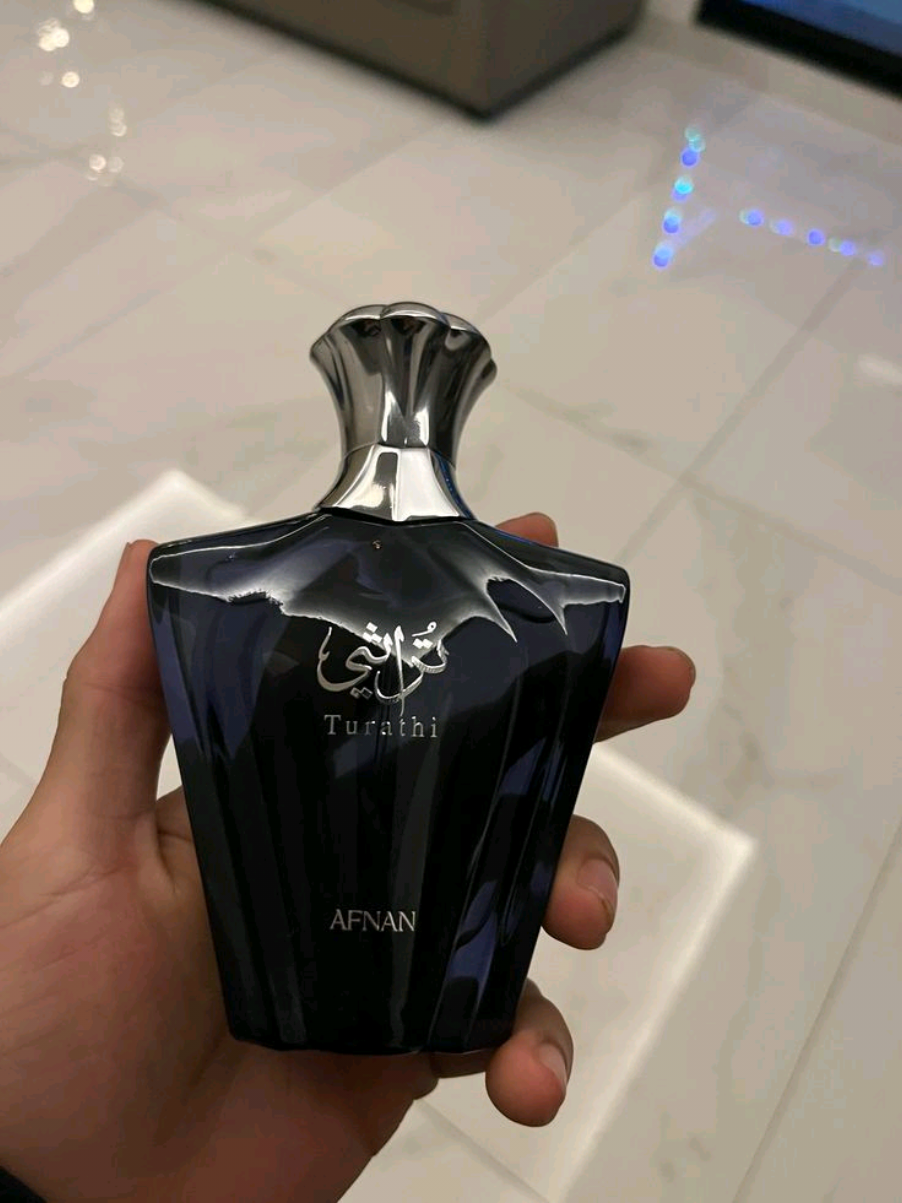 @PERFUMAURA