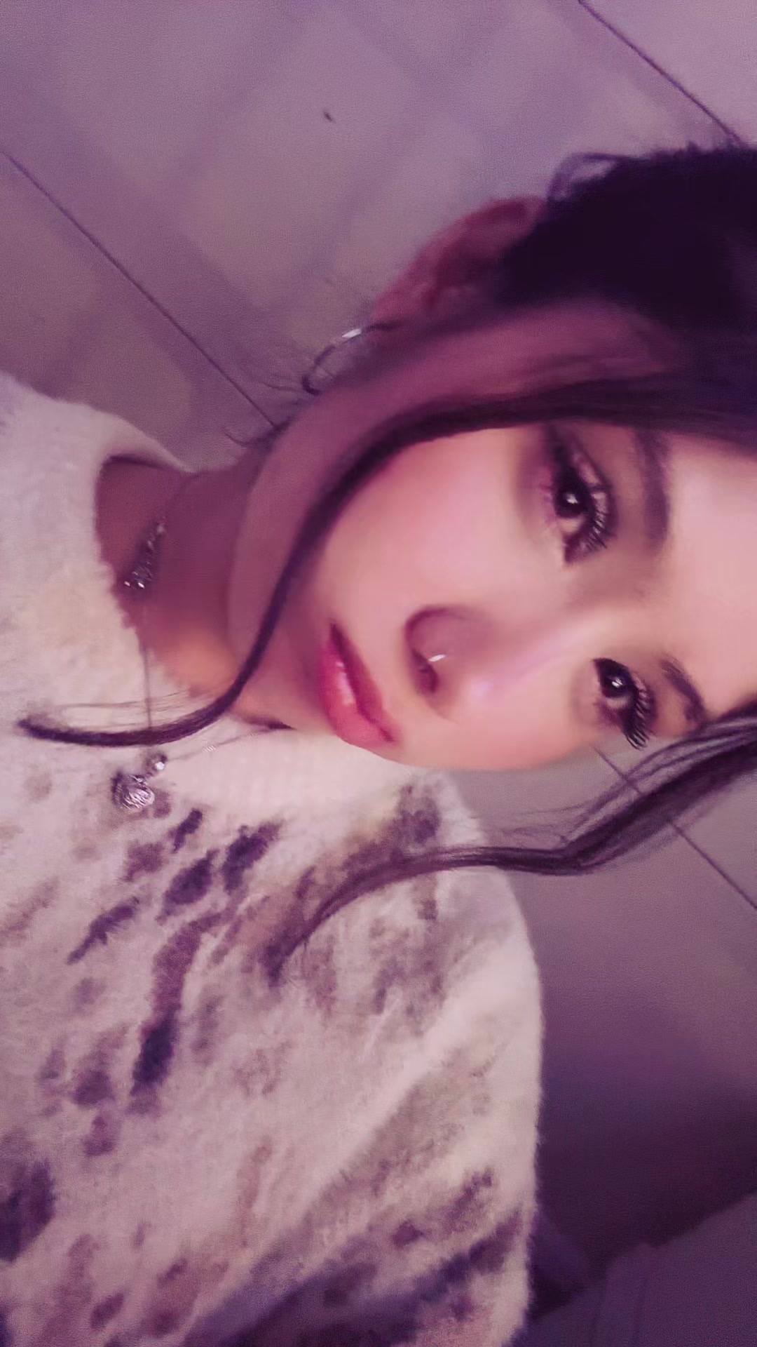 @888