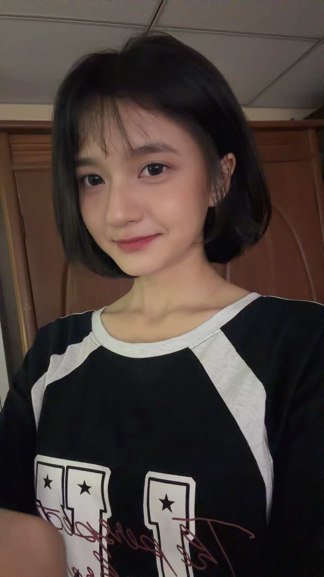 @Cᴏʀᴀ