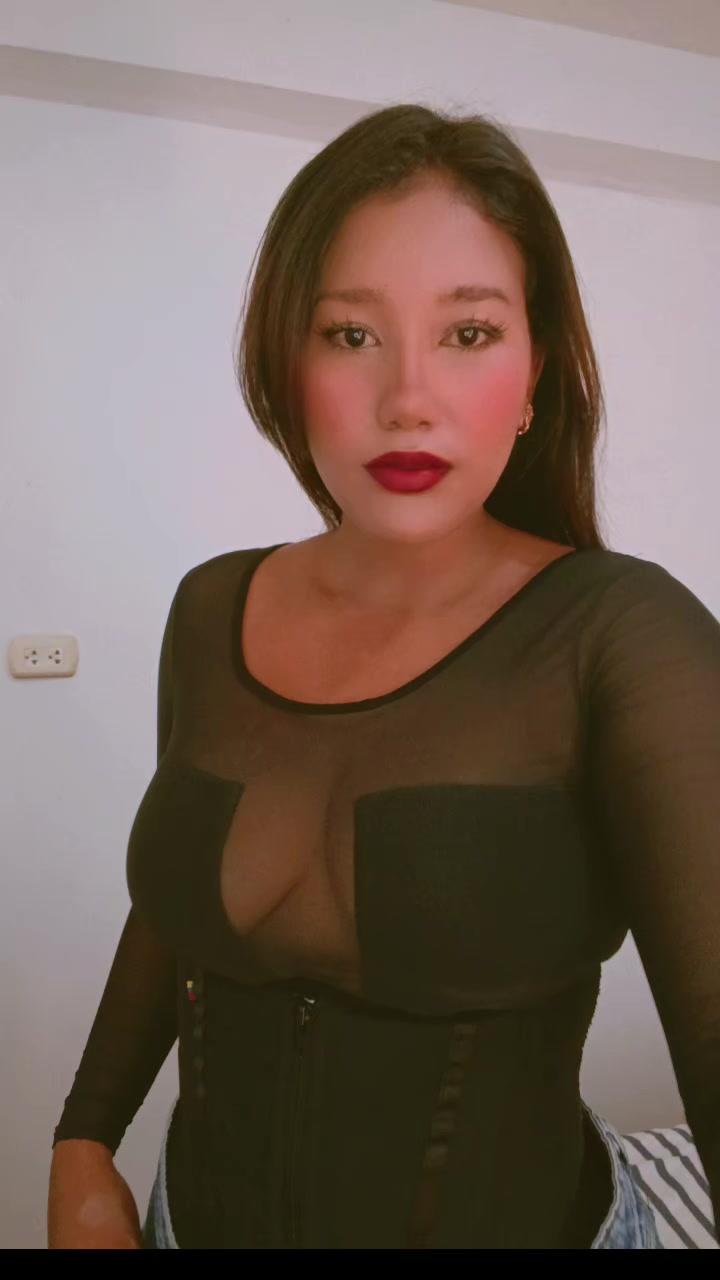 @Reina Lara