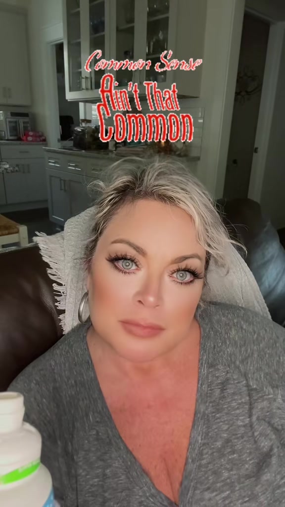 @Pepper_Lynne