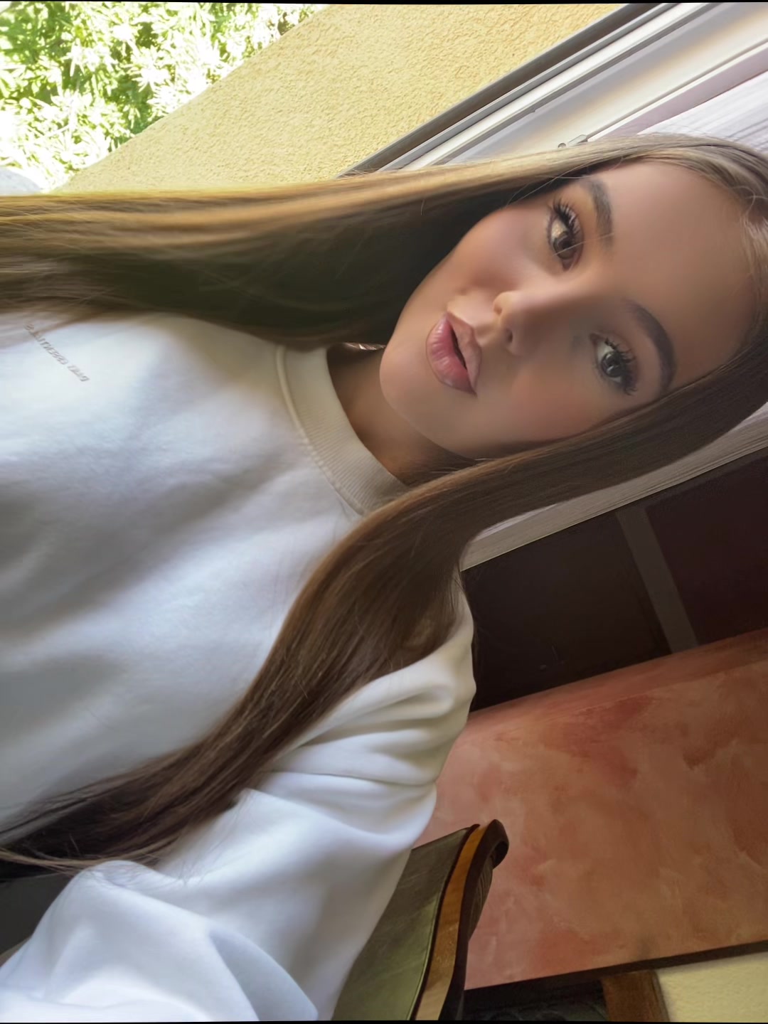 @loriana