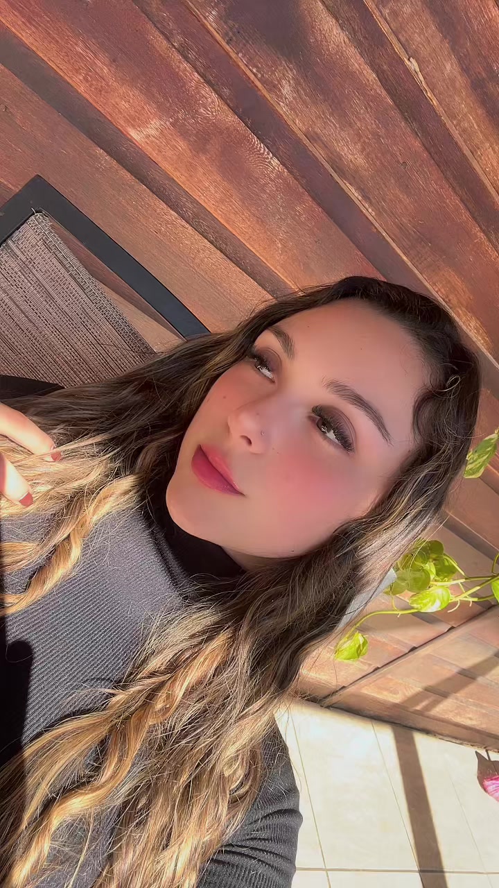 @laura_zimpek