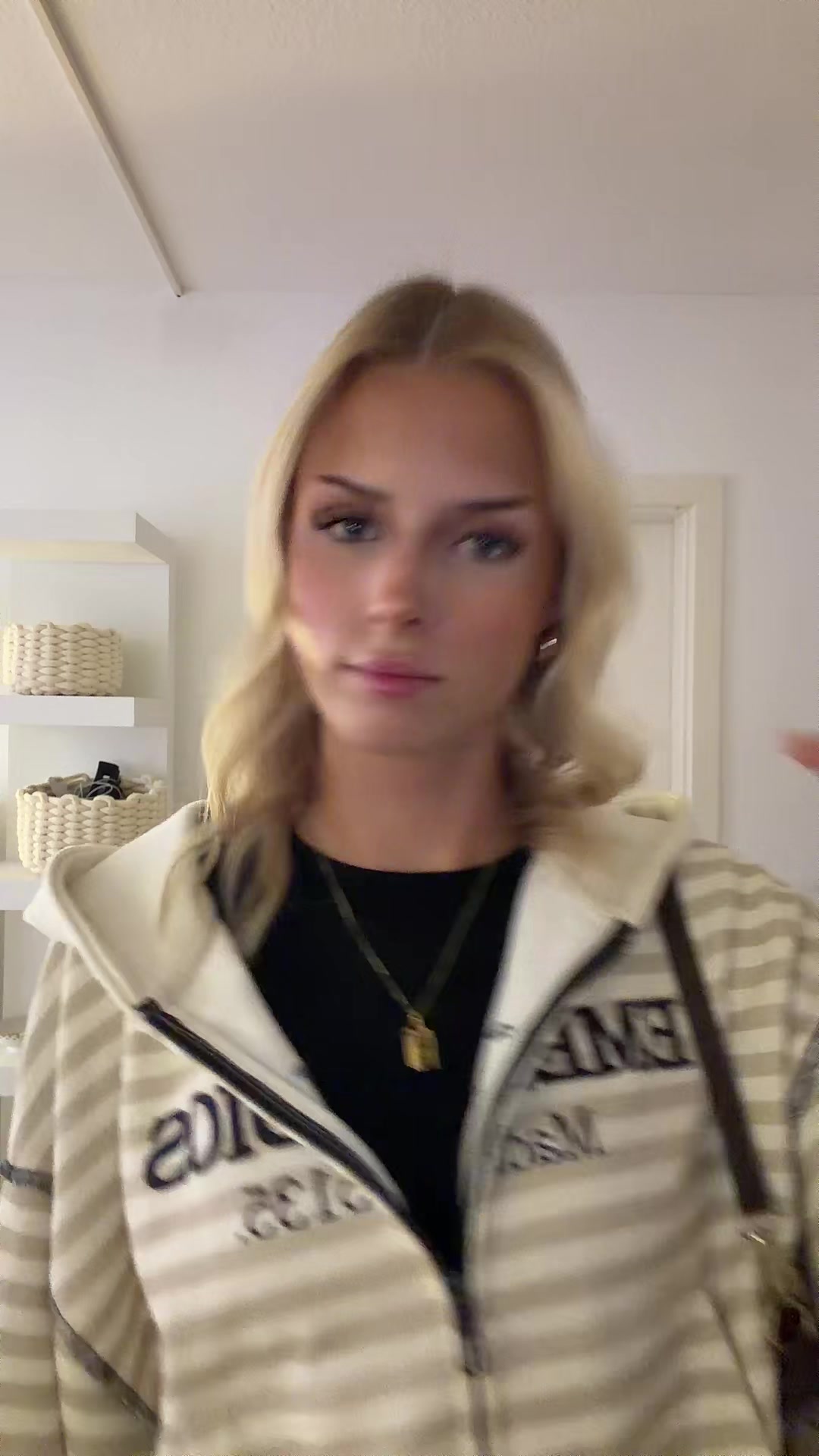 @anialivo