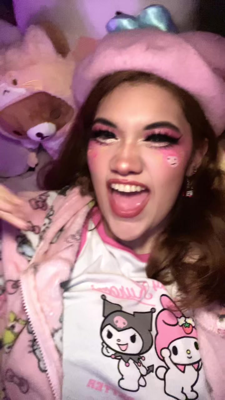 @˙˚✩°。Monique ໒꒰ྀི ˶• ༝ •˶ ྀི১
