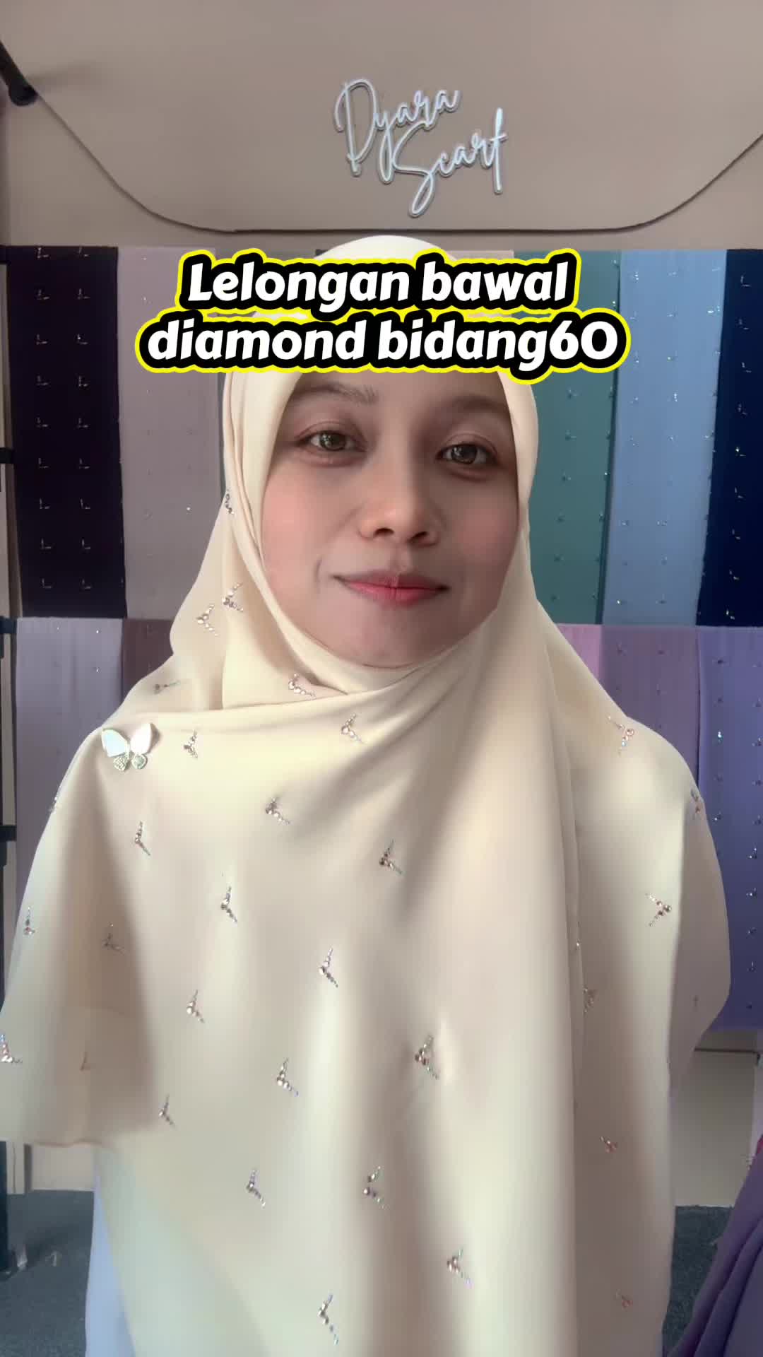 @Dyara Scarf