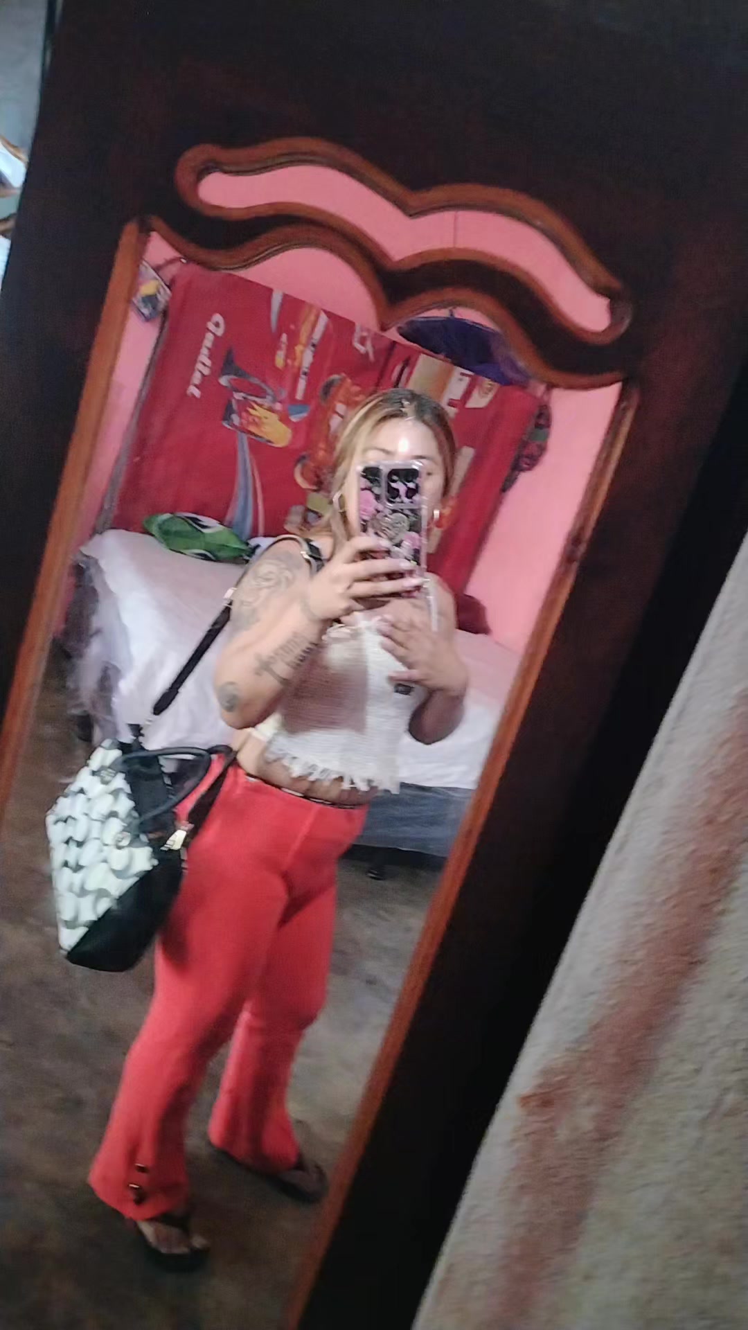@cholita🎱🎭🎭