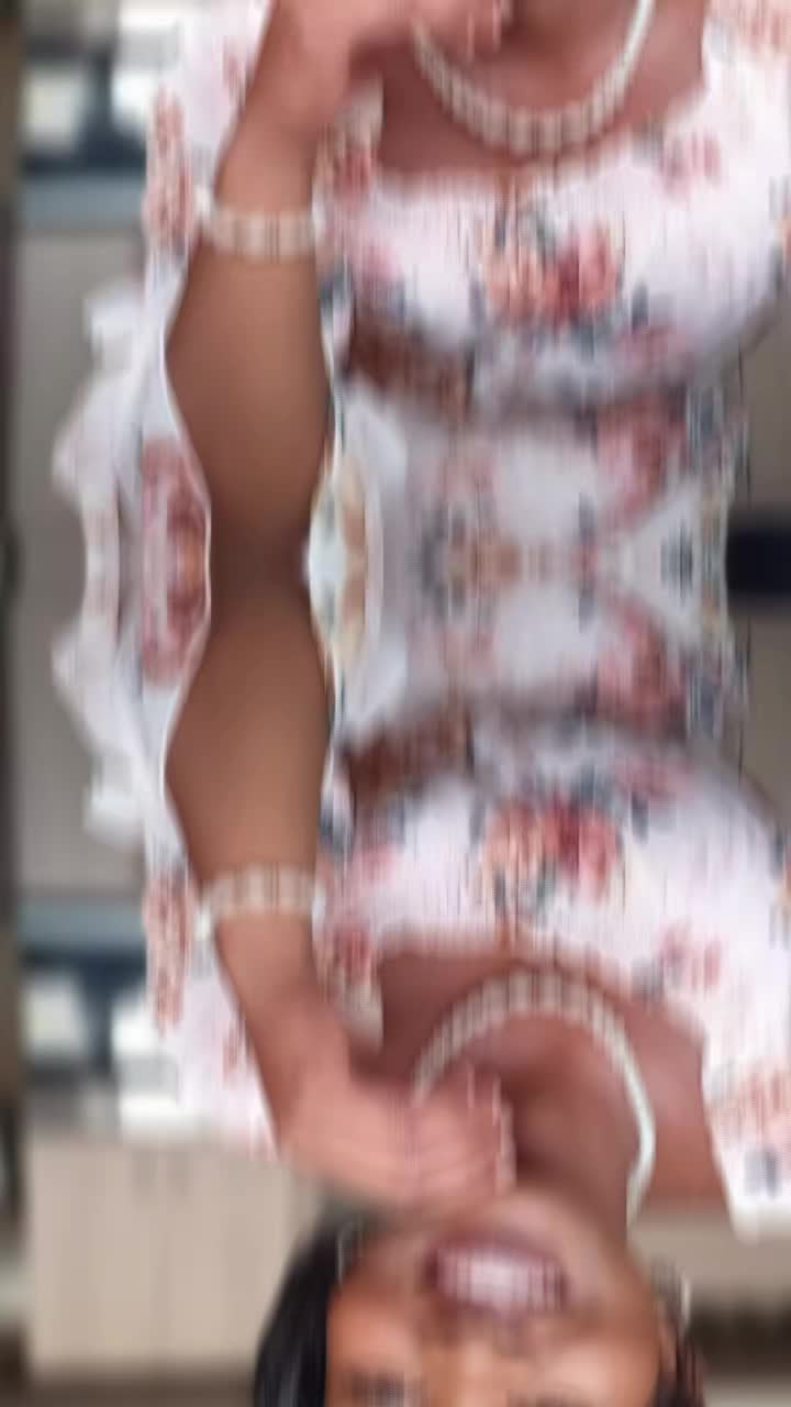 @queentolines