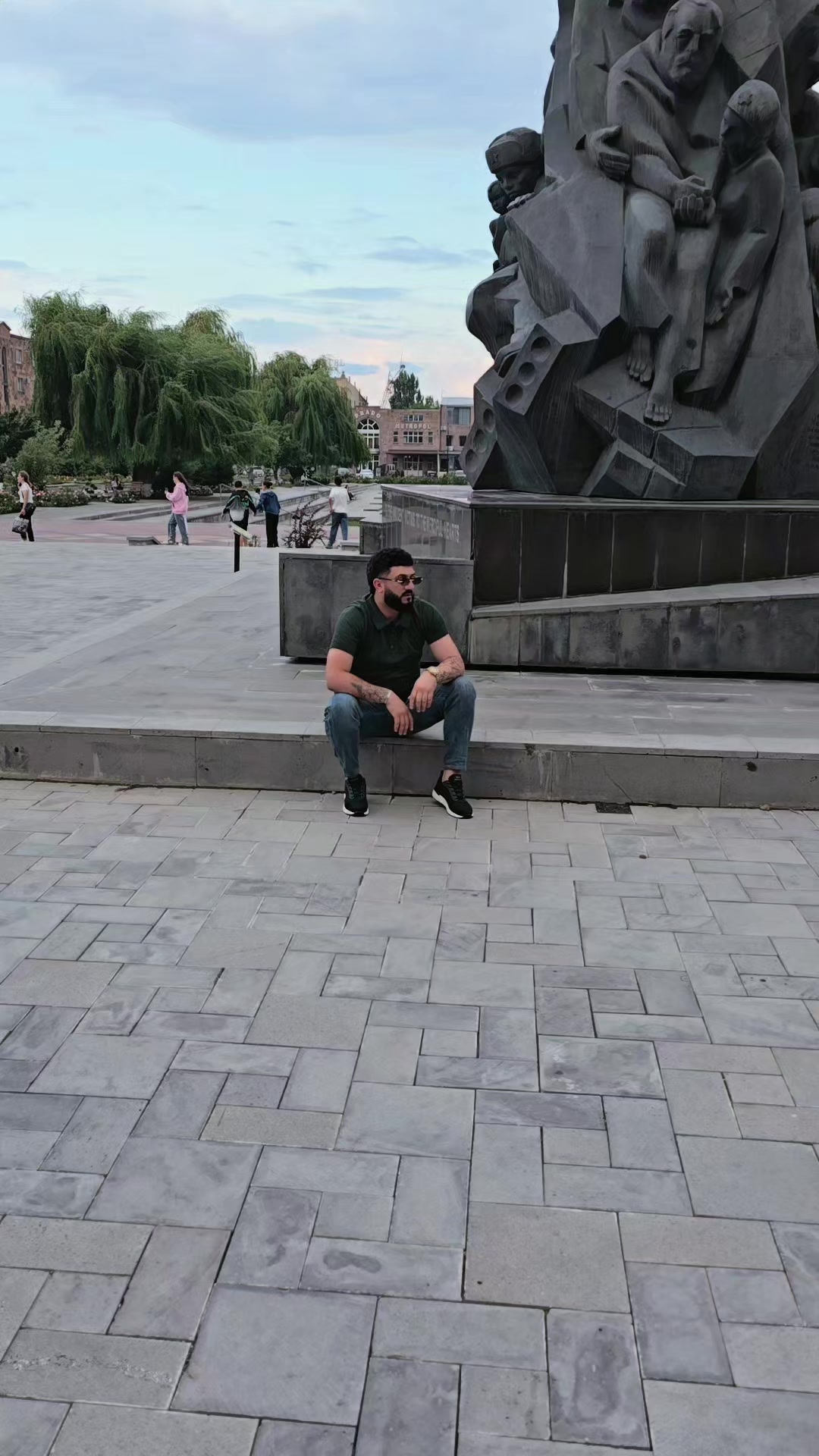 @Hov Hovhannisyan
