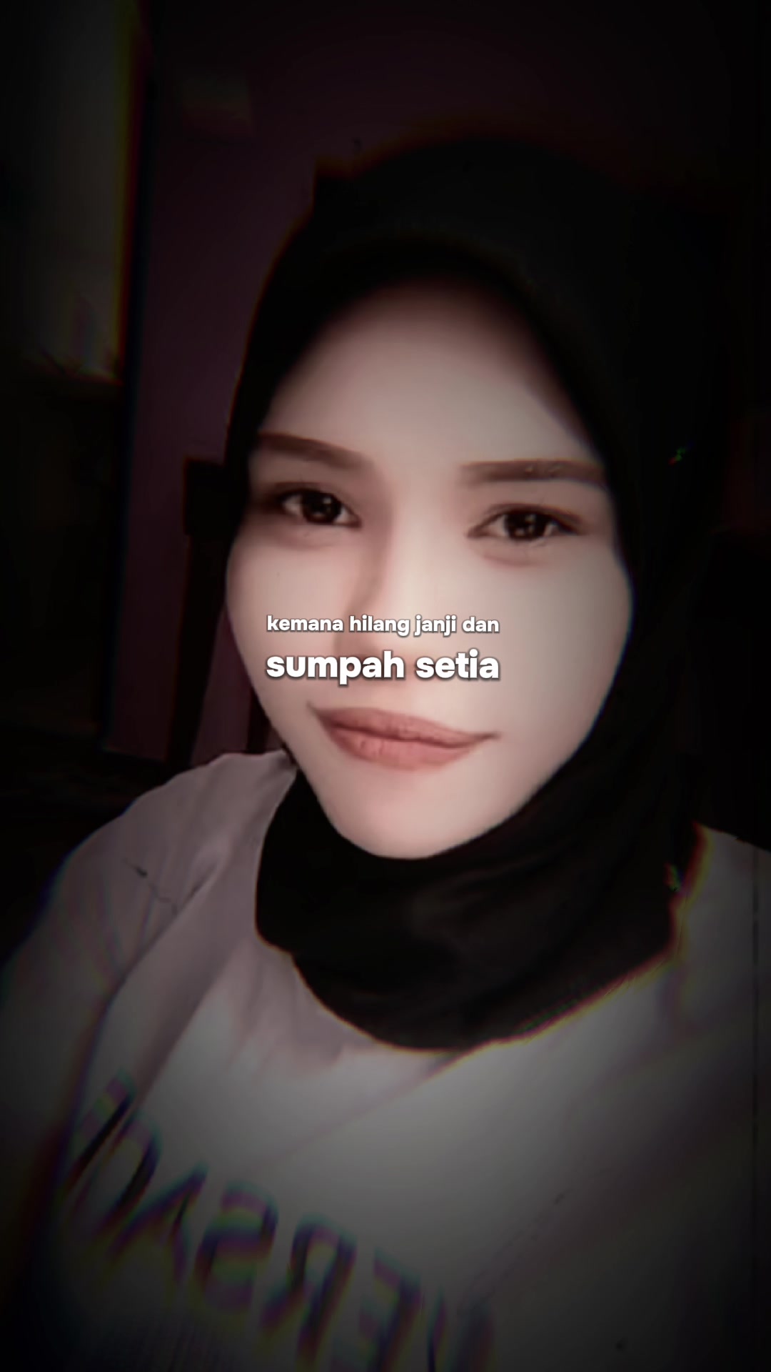 @SiTi AzIrAh🦋