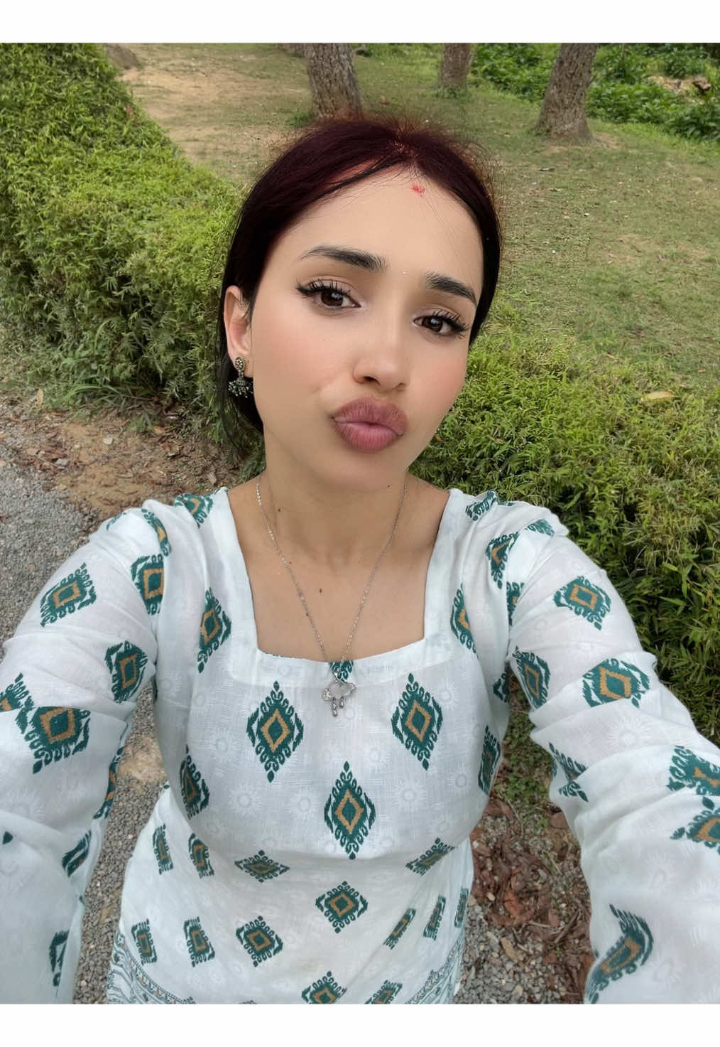 @.🪻