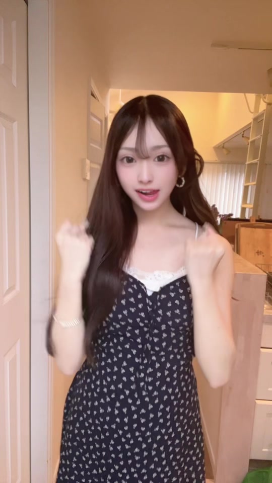 @胡晴