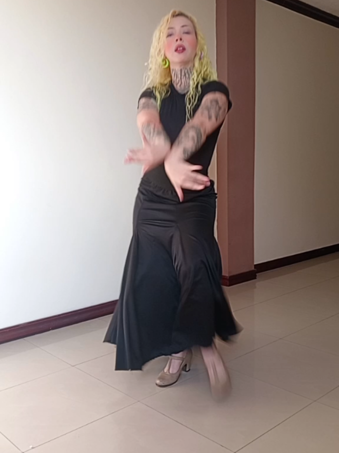 @BrujaOzkura666