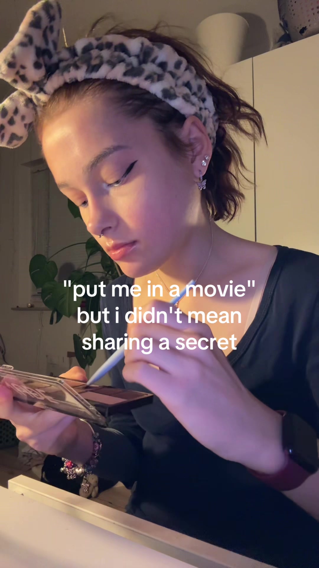 @￴