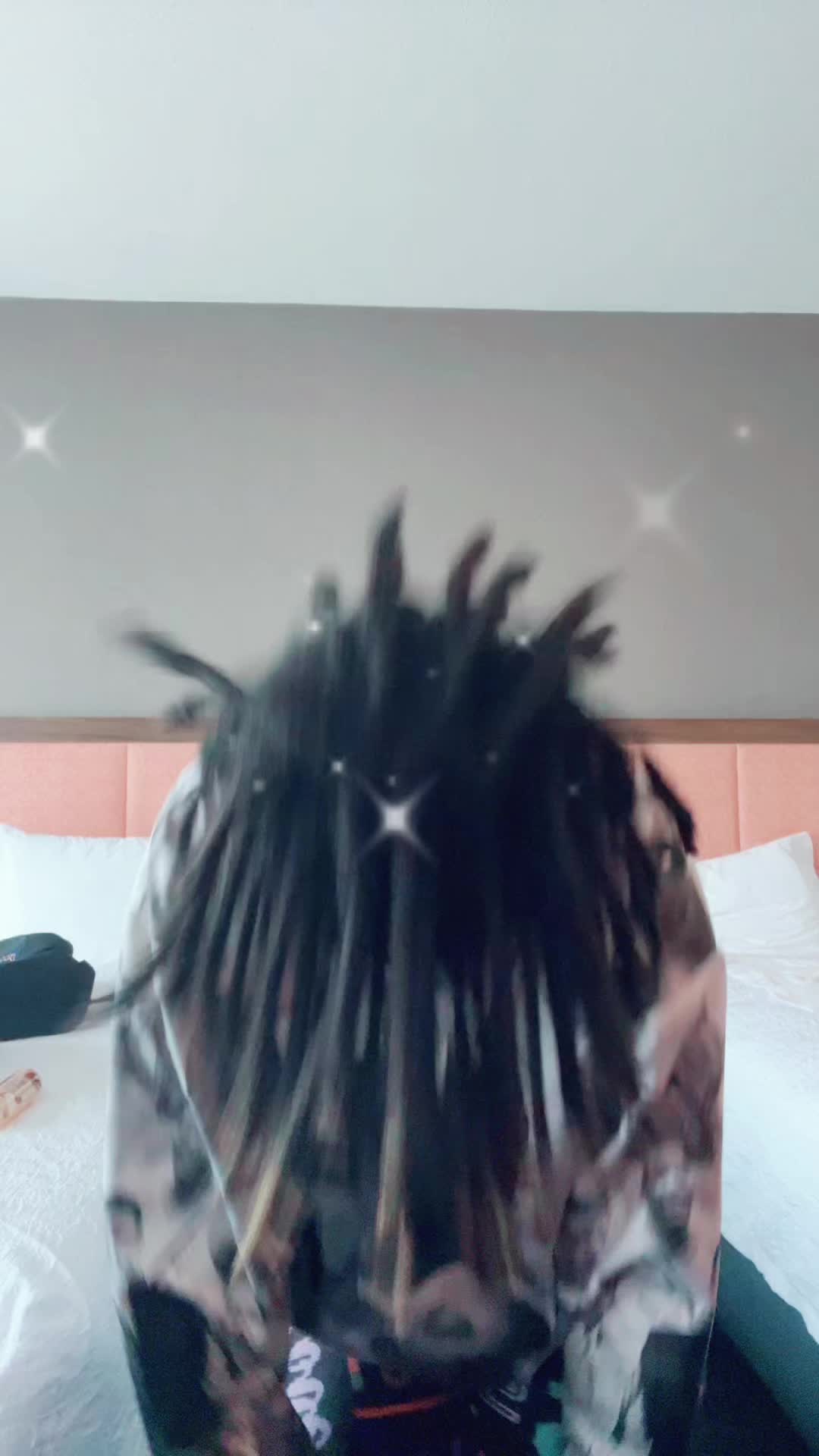 @kupkake_no_feelings_87