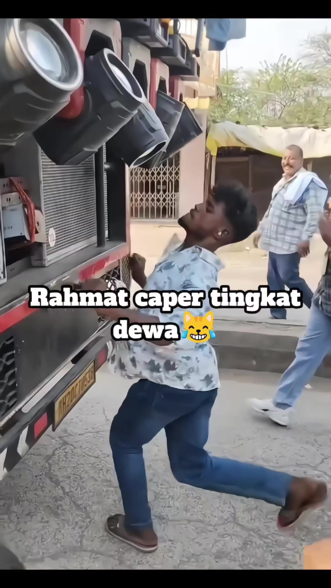 @𝐀𝐧𝐨𝐦𝐚𝐥𝐢 𝐈𝐝