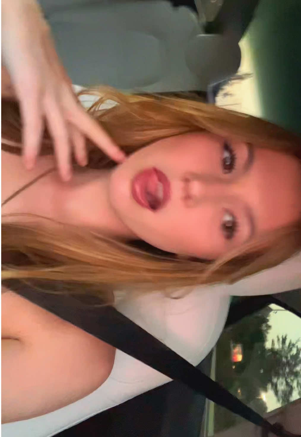 @anya