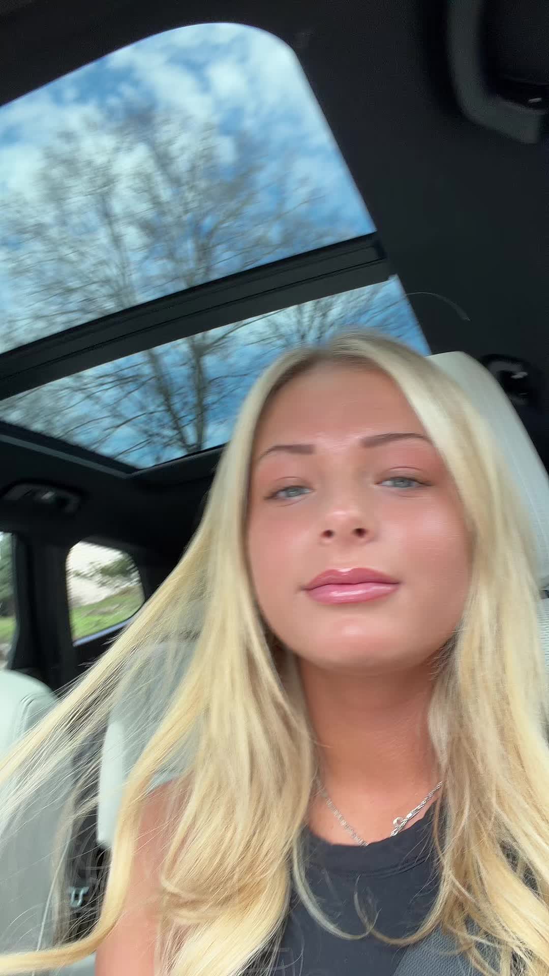 @blondeangelbarbie
