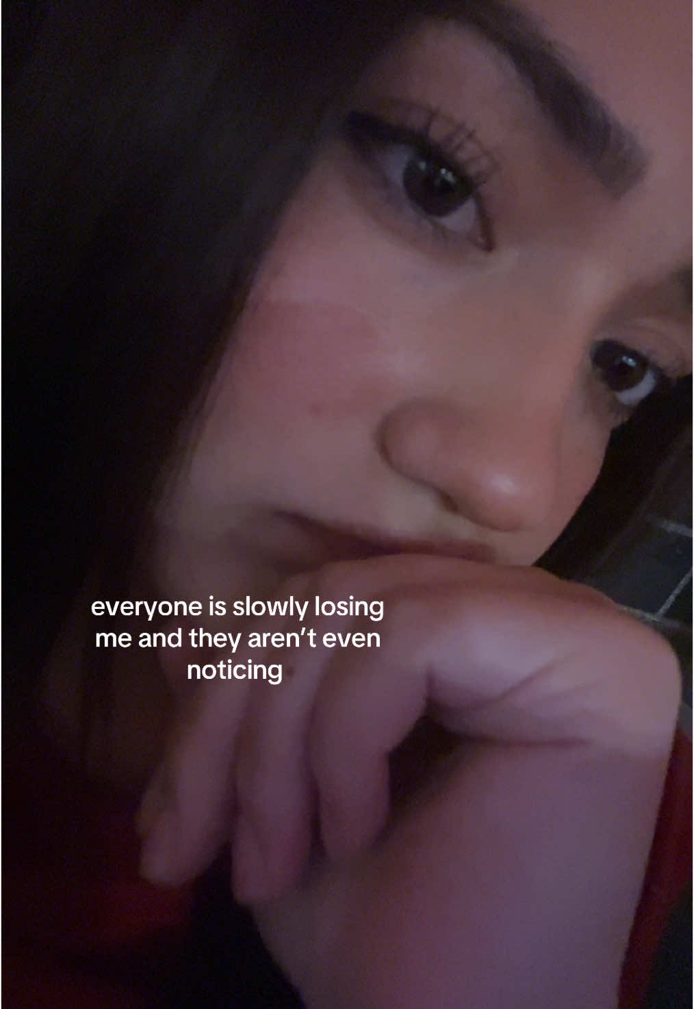 @𖣂