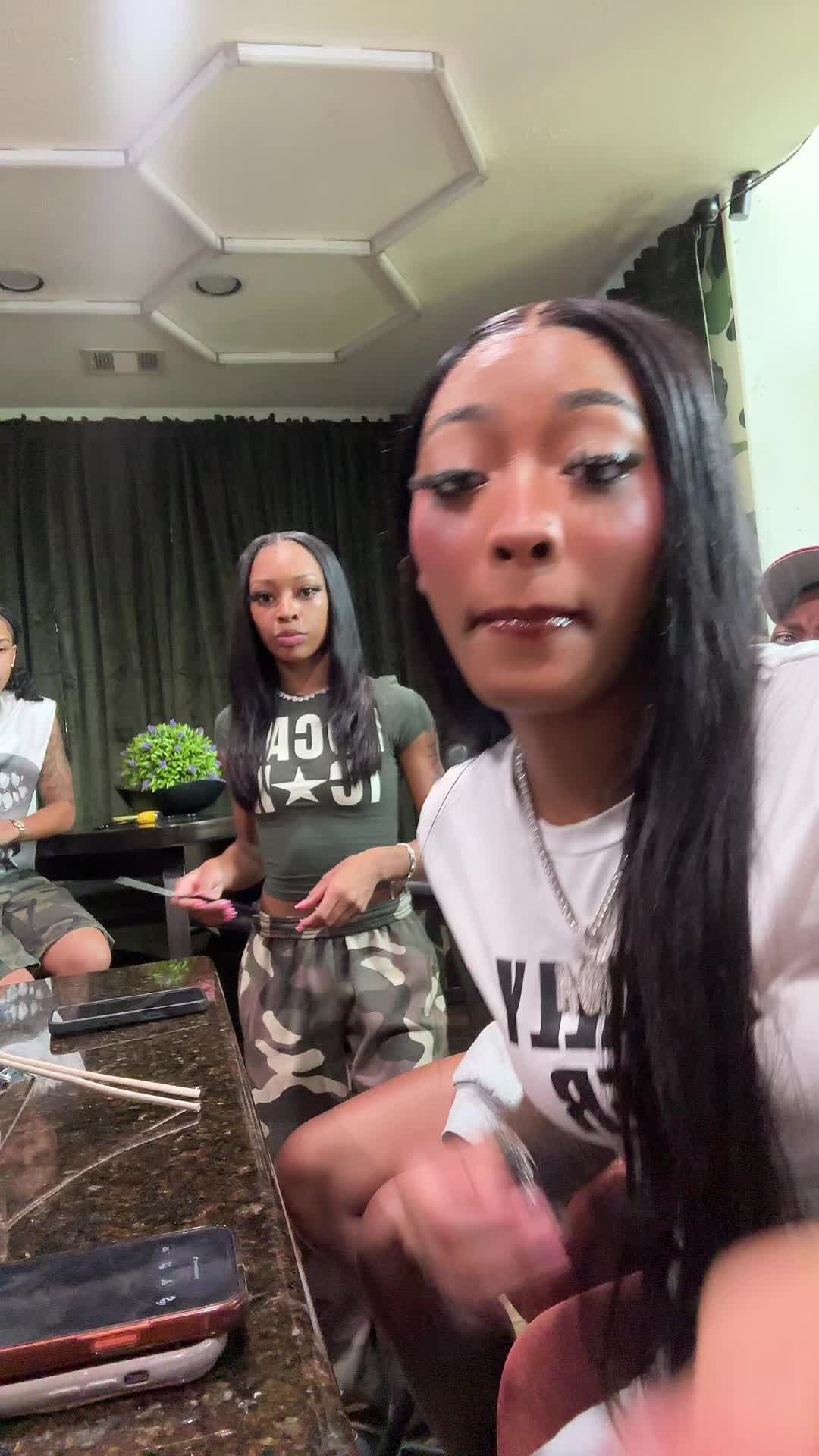 @NAOMIDIDTHAT🎀