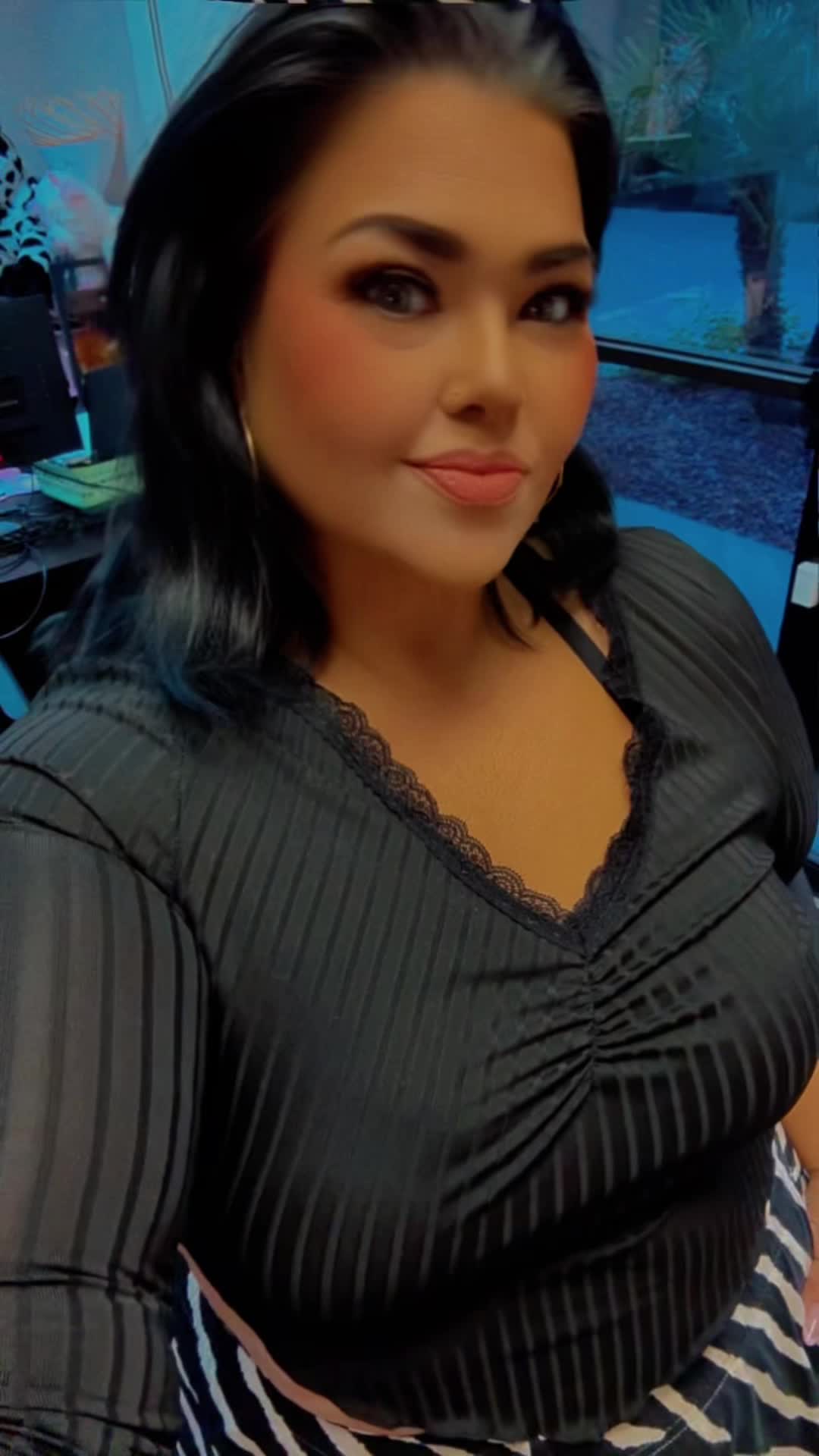 @𝓜𝓲𝓪_𝓗𝓪𝔃𝓮𝓵 🎀