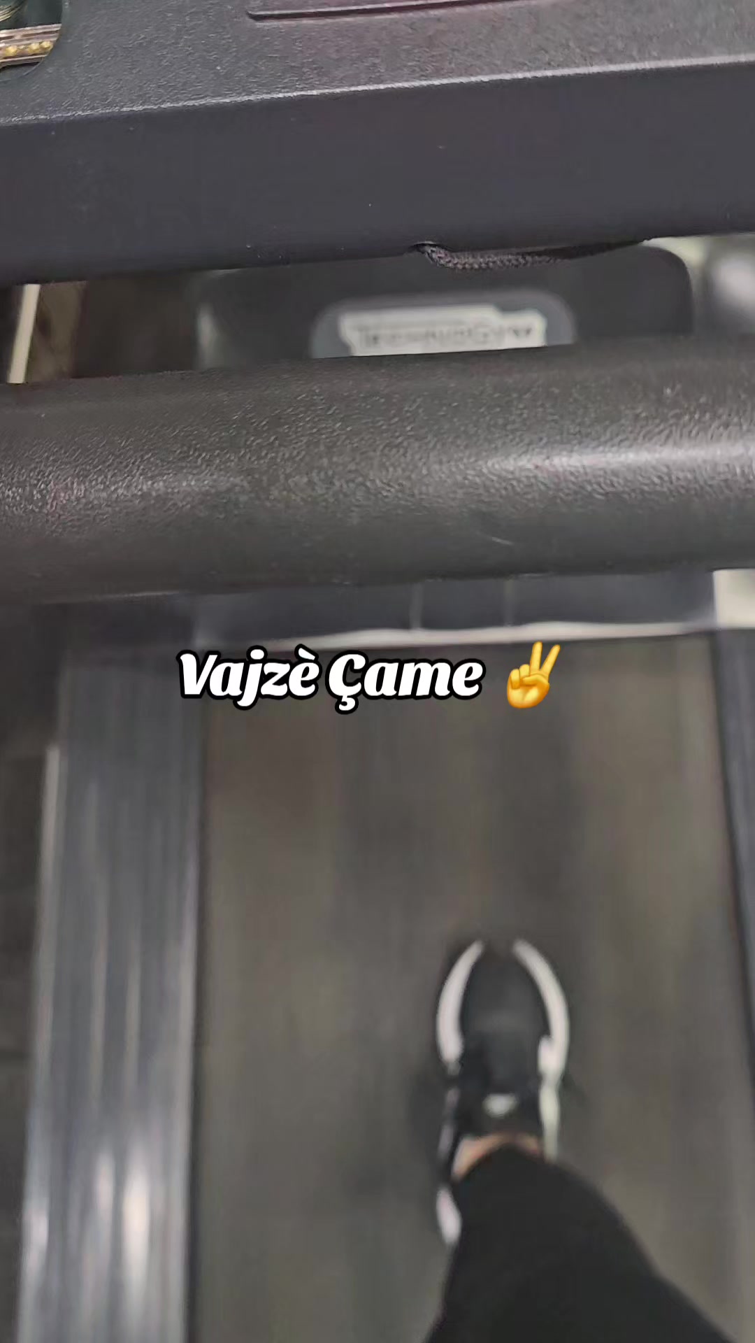 @Vajze &Ccedil;ame ✌️